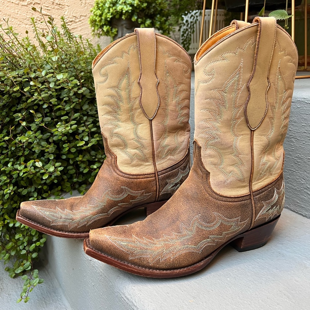 Old Gringo cowboy boots